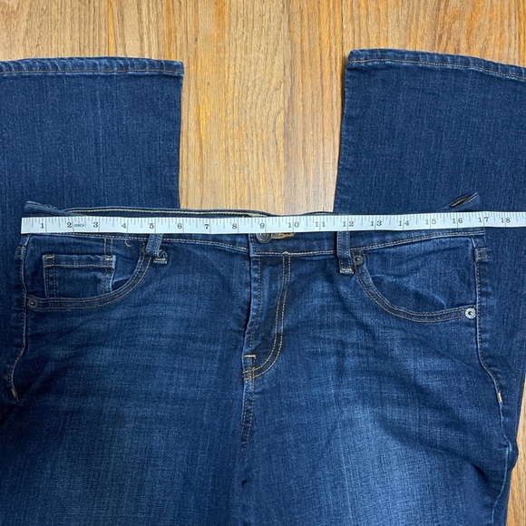 Old Navy The Sweetheart Dark Denim Jean - Picture 5 of 5